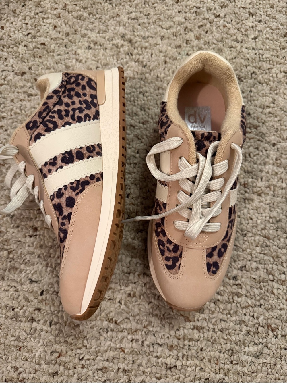 Brand new Dolce vita Women's Leopard Print  Sneakers